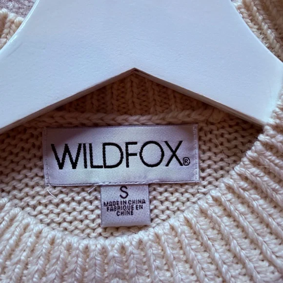 Wildfox Distressed Let’s Stay Home Sweater size S - Picture 6 of 7